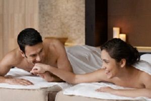 Day Spa -Massaggio di coppia aromatico in una atmosfera di profumi e luci € 218 a coppia